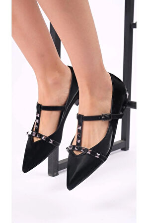 Bordo Babet Ayakkabı - Zarif Tasarım, Sivri Burun, Metal Detaylı, Günlük ve Resmi Kullanıma Uygun SİYAH / 39