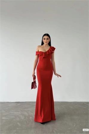 STR STORE Scuba Kumaş Abiye Yaka Volanlı Kayık Esnek Elbise · Renk: Zümrüt · Beden: M GBZS