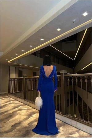 STR STORE Krep Dekolteli Kumaş Abiye Yaka Degaje Elbise · Renk: Saks · Beden: S GBZS