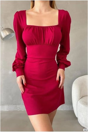 STR STORE Krep Elbise Kare Kollu Yaka Uzun Kumaş · Renk: Zümrüt · Beden: M GBZS