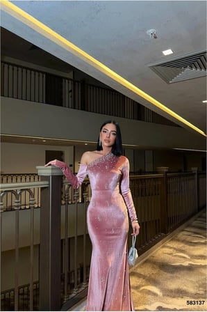 STR STORE Esnek Kumaş Omuz Abiye Kadife Tek Elbise · Renk: Gülkurusu · Beden: S GBZS
