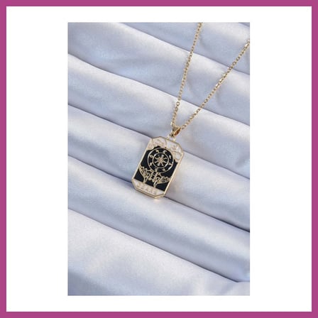 STR STORE 316L Çelik Zincir Gold Renk İşlemeli Siyah Mineli Tarot Kolye GBZS