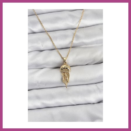 STR STORE 316L Çelik Zincir Gold Renk Deniz Anası Model Zirkon Taşlı Kadın Kolye GBZS