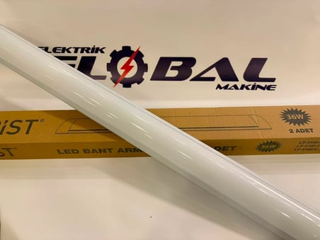 Lampist 36 Watt LED Bant Armatür 120 cm – Sıva Üstü Ince Kasa 6500K Beyaz Işık Çizgisel Tavan Lambası