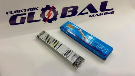Lampist 12V 20A Ultra Slim LED Trafosu – 240W Yüksek Güçlü Ince Kasa Şerit LED ve Güvenlik Kamerası Adaptörü