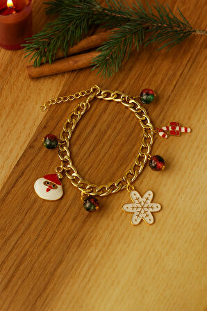 Altın Kaplama Renkli Boncuk Detaylı Noel Temalı Çelik Charm Kadın Bileklik