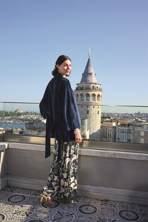 Yaprak Desenli Ve Dantelli 'lü Pijama Takımı