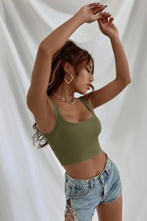 Kadın Haki Yeşili Kalın Askılı Crop Top Büstiyer Esnek Kumaş Şık Basic Kadın Üst Giyim
