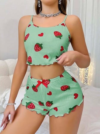 Kadın Yeşil Çilek Desenli Şortlu Pijama Takımı Sevimli Rahat ’li Set