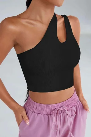 Kadın Siyah Modern Fit Tek Omuz Cut Out Detaylı Crop Top Bluz