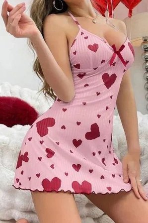Kadın Pembe Kırmızı Kalp Desenli Sırt Dekolteli Askılı Zarif Elbise Özel Tasarım