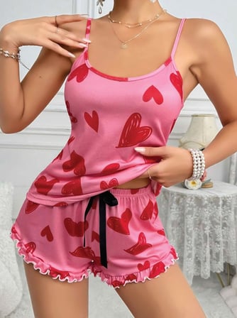 Kadın Pembe Kalp Baskılı Şortlu Gecelik Pijama Takımı