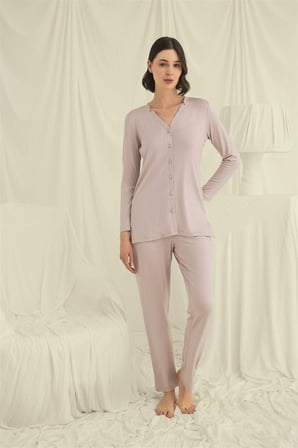 Uzun Kollu Düğmeli V Yaka Pijama Takımı