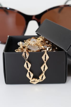 Sonsuz Bir Parıltı 14 ayar Altın Lak Kaplama Kadın Gözlük Zinciri Gözlük İpi Askısı Aksesuarı