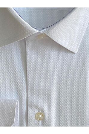 Bol Kesim Armür Desenli Beyaz Gömlek