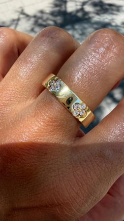232JEWELRY Clovers Ring