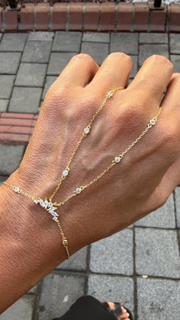 232JEWELRY Sarah