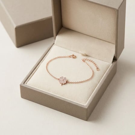 925 Ayar Yonca Figürlü Taş Detaylı Rose Gold Zincir Bileklik