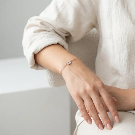 925 Ayar Yonca Figürlü Taş Detaylı Rose Gold Zincir Bileklik
