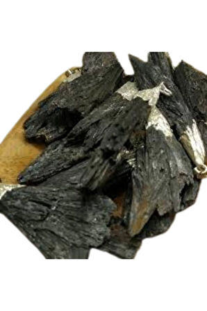 Sertifikalı Kyanit Taşı Kalite Zirkon Işlemeli Doğal Taş Kolye