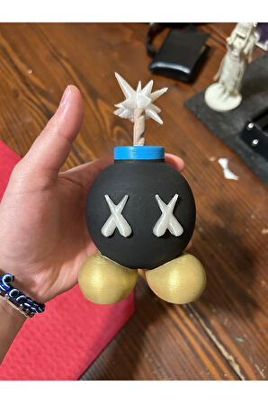 Kaws Bomba Boyalı Figür 15CM