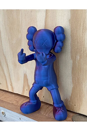 Kaws Orta Parmak Boyalı Figür Büyük Boy 20CM