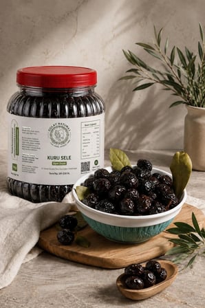 Ayvalık Cinsi İri Taneli Kuru Sele Siyah Zeytin 1 Kg