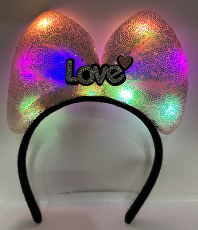 Led Işıklı 3 Farklı Fonksiyonda Yanan Gümüş Love Yazılı Toz Pembe Fiyonk Taç 20X17 cm (5332)