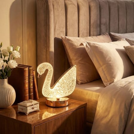 Kuğu Model Kristal LED Masa Lambası – Dokunmatik, 3 Renk Işık Modlu, Şarjlı Mini Dekoratif Gece Lamb