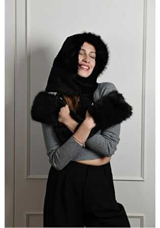 Peluş Cepli Şapka Uzun Siyah Atkı Yumuşacık Sıcak Tutucu Trend Kış Aksesuarı