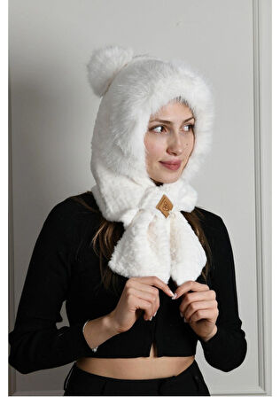 Peluş Beyaz Yumuşak Trend Şapka & Kısa Atkı – Kışın En Sıcacık ve En Tatlı İkilisi!
