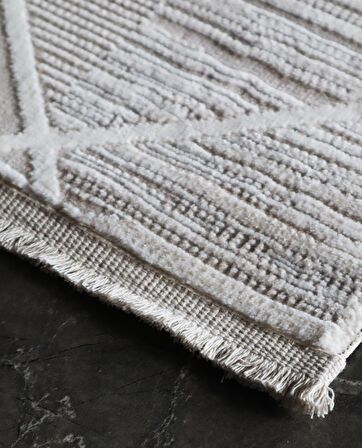 İpek Mekik Halı Gordion Siyah Gri Kare Desenli Halı