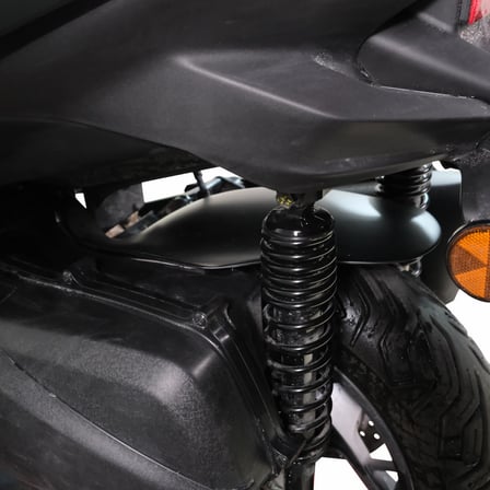 GP Kompozit Yamaha XMAX 125-250-300 2018-2022 Uyumlu Arka Çamurluk Siyah