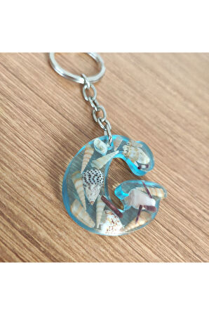 "G" HARFİ - Açık Mavi Deniz Epoksi Harf Anahtarlık – Gerçek Deniz Kabuğu, El Yapımı, Benzersiz