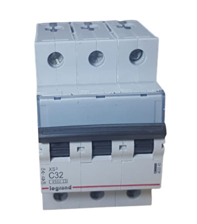 3X32A C/4,5KA OTOMATİK SİGORTA LEGRAND