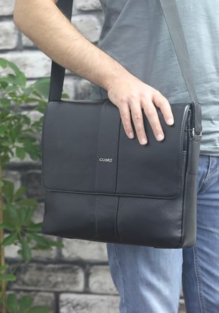 Guard Siyah Hakiki Deri Spor Model Omuz Askılı Evrak ve Laptop Çantası // GRD260725WT1546