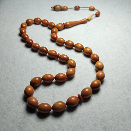 GERGEDAN AĞACI ARPA KESİM TESBİH 9x13 MM.