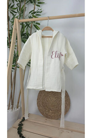 Müslin Yeni Doğan 4Katlı Organik %100Pamuk Kişiye Özgü Nakışlı Kalpli Bornoz (0-2 Yaş)