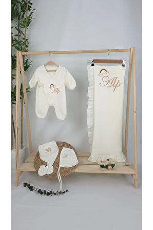 Müslin Yeni Doğan 4Katlı Organik %100Pamuk Kişiye Özgü Nakışlı Hastane Çıkış Seti (Gökkuşağı Model2)