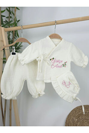 Müslin Yeni Doğan 4Katlı Organik %100Pamuk Kişiye Özgü Nakışlı Hastane Çıkış Seti (Güllü Model-2)