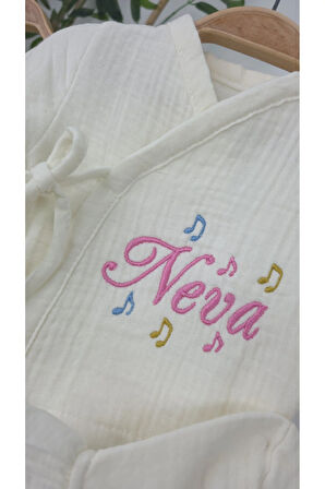 Müslin Yeni Doğan 4Katlı Organik %100Pamuk Kişiye Özgü Nakışlı Hastane Çıkış Seti (Nota Model)