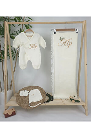 Müslin Yeni Doğan 4Katlı Organik %100Pamuk Kişiye Özgü Nakışlı Hastane Çıkış Seti(İki Dallı Model-4)