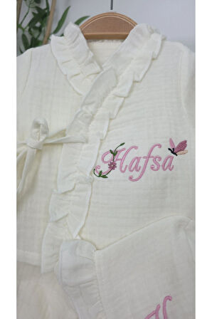 Müslin Yeni Doğan 4Katlı Organik %100Pamuk Kişiye Özgü Nakışlı Hastane Çıkış Seti(Kelebekli Papatya)