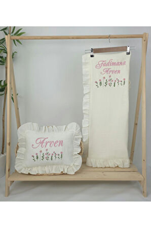 Müslin Yeni Doğan 4Katlı Organik %100Pamuk Kişiye Özgü Nakışlı Hastane Çıkış Seti (Çoklu Papatya)