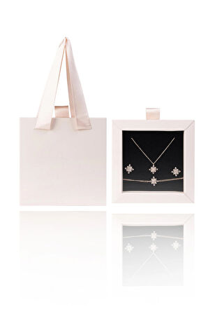 Madam Matmazel Zarif Umut Çiçeği Desenli 925 Ayar Gümüş Takı Seti, Kadın, Kolye Bileklik Küpe, 3 Parça, Hediye Kutulu