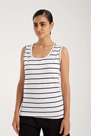 Moda Kadın Kalın Askılı Beyaz Şortlu Pijama Takımı