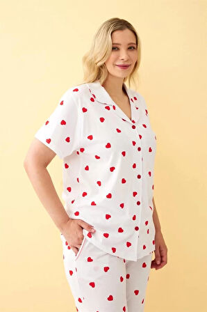 Moda Kadın Beyaz Kırmızı Kalp Desenli Önden Düğmeli Büyük Beden Pijama Takımı