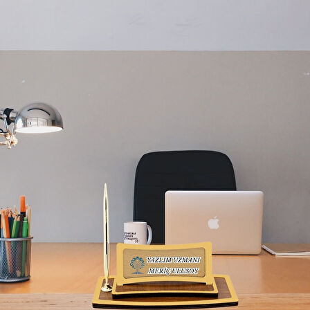 Yazılım Uzmanına Özel Kişiye Özel Masa İsimliği | Altın Detaylı Ahşap Ofis Aksesuarı