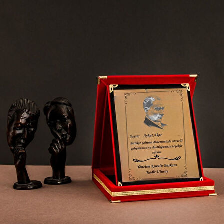 Kişiye Özel Atatürk Tasarımlı Plaket - Kadife Kutulu