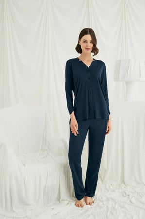 Uzun Kollu Boydan Düğmeli V Yaka Pijama Takımı